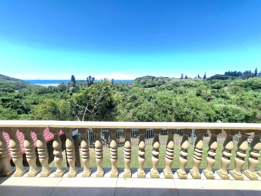 6 Bedroom Property for Sale in Baysville Eastern Cape